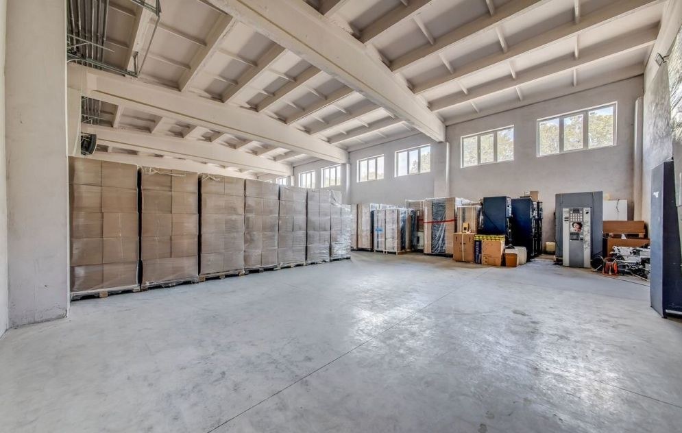 Аренда склада 2 372 м²