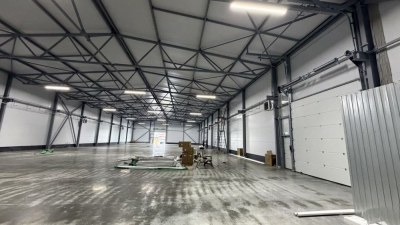 Аренда производства 1 440 м², Московская область, муниципальный округ Истра, деревня Ленино, Живописная улица, 186-188