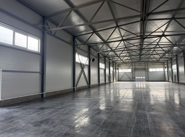 Аренда склада 1 300 м²